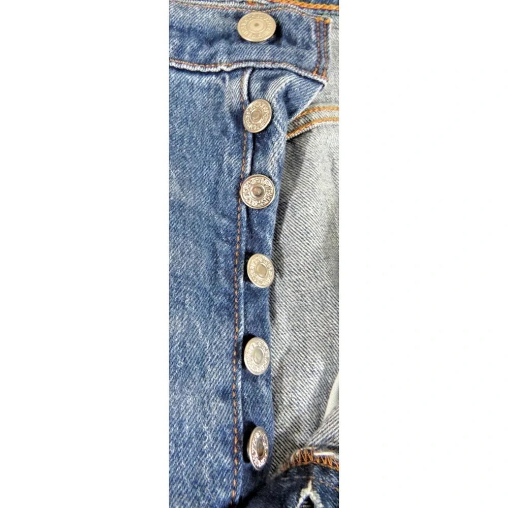 Levis 501 Original Fit Jeans Men 32x30 Button Fly Blue Denim Classic Straight